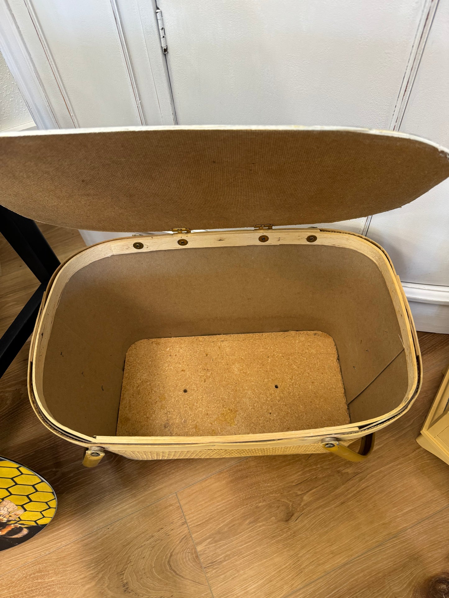 Vintage Bees & Honeycomb Picnic Basket