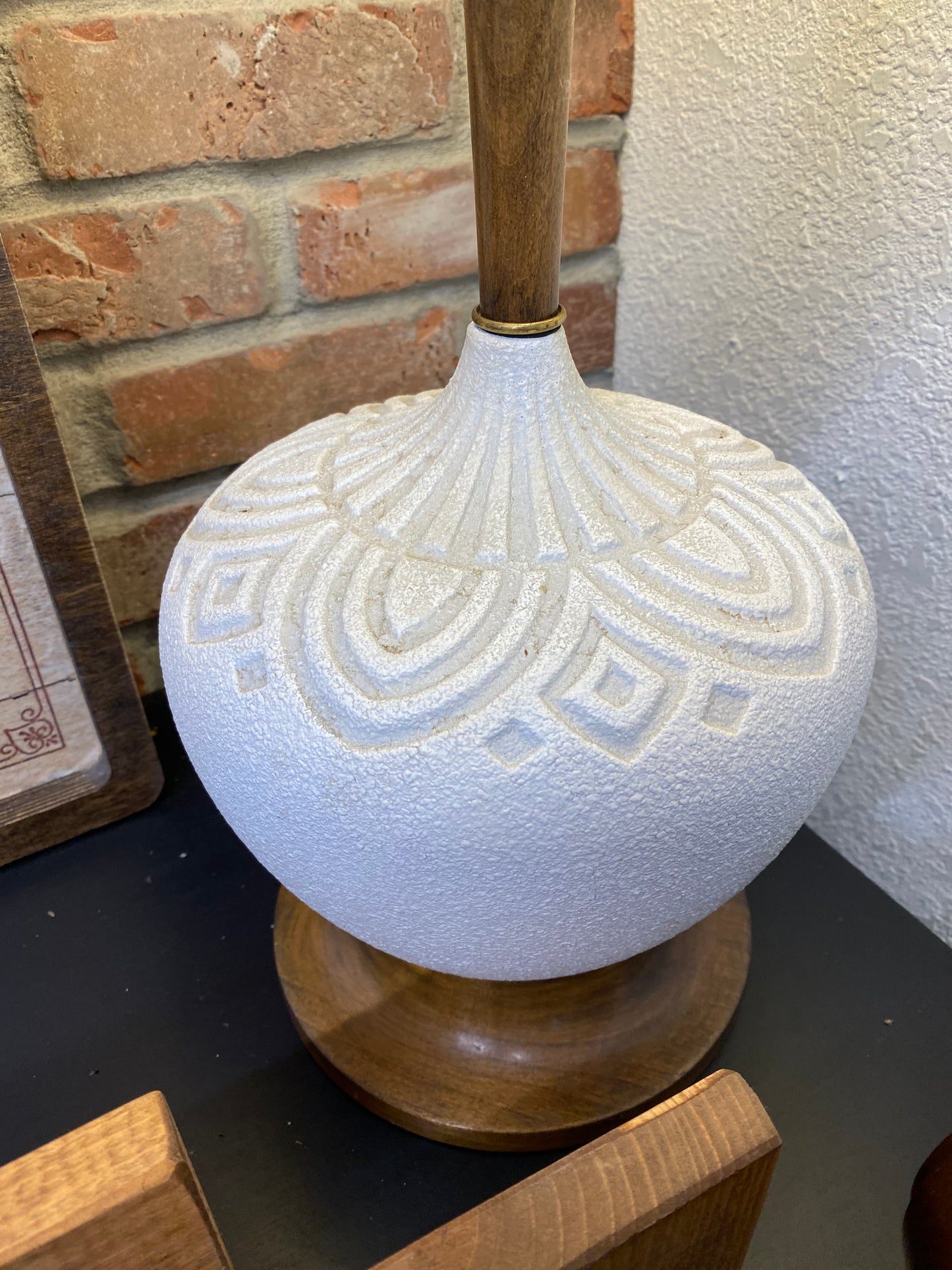 MCM Wood and Textured Ceramic Lamp