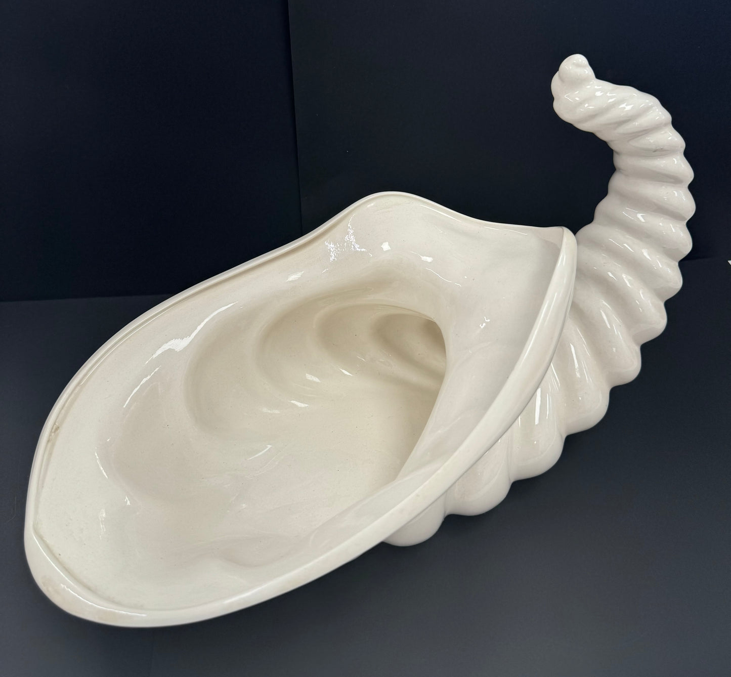 Vintage White Atlantic Mold Co. Ceramic Cornucopia