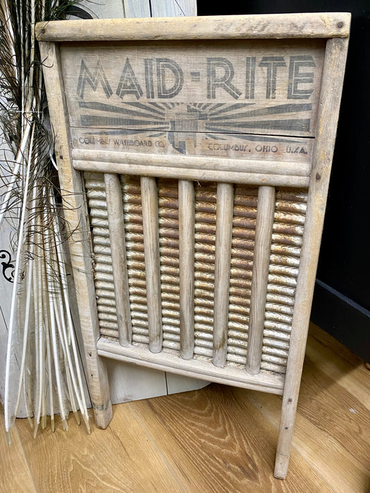 Maid-Rite Vintage Washboard