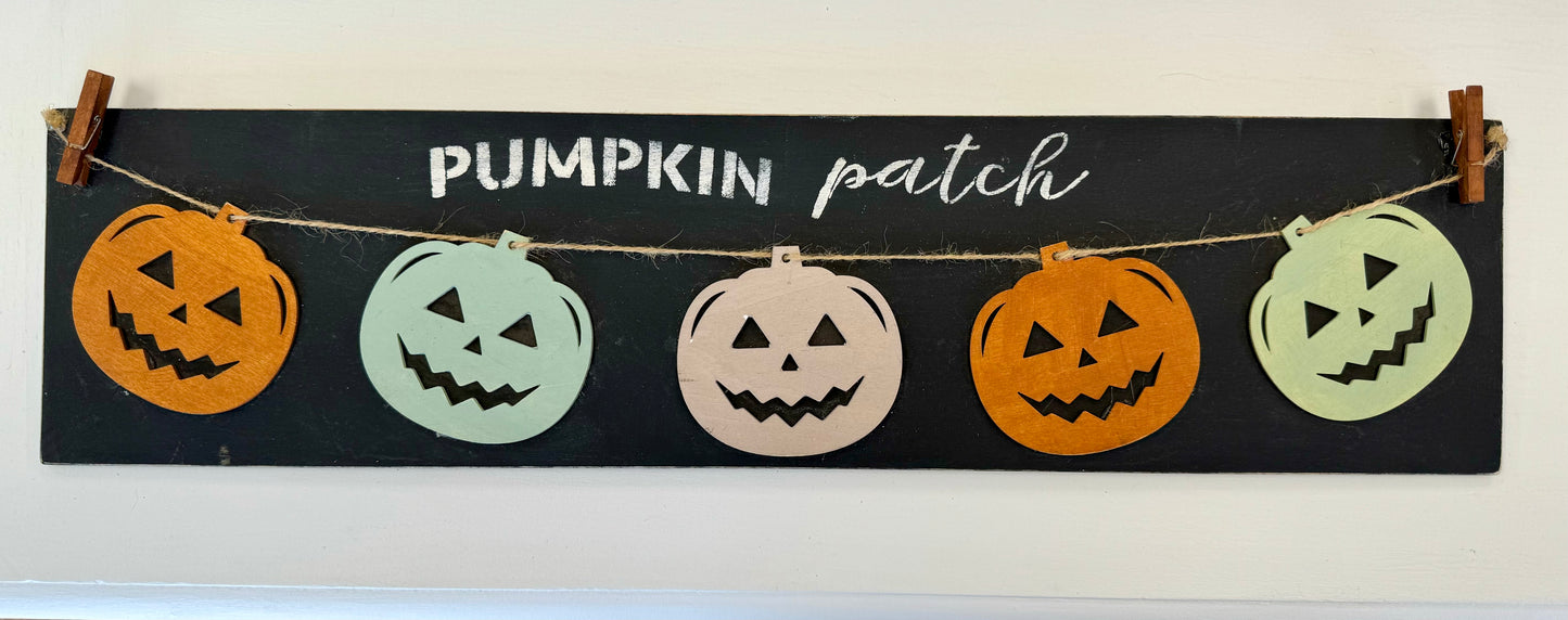 Clothesline Jack-o-Lanterns Pumpkin Patch Sign